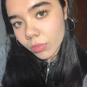 Meet your Posher, Lorena